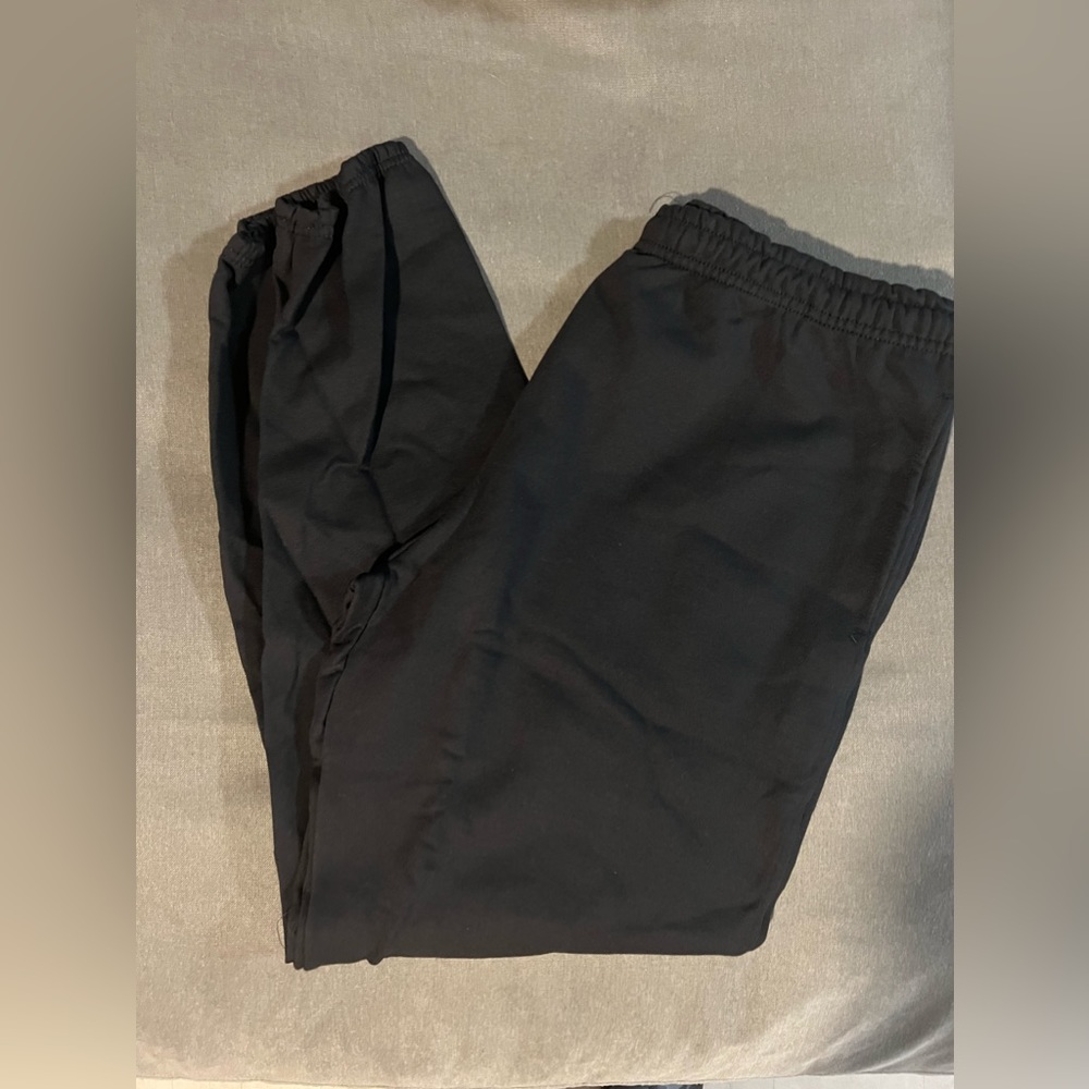 Men’s black xl sweat pant joggers , brand new